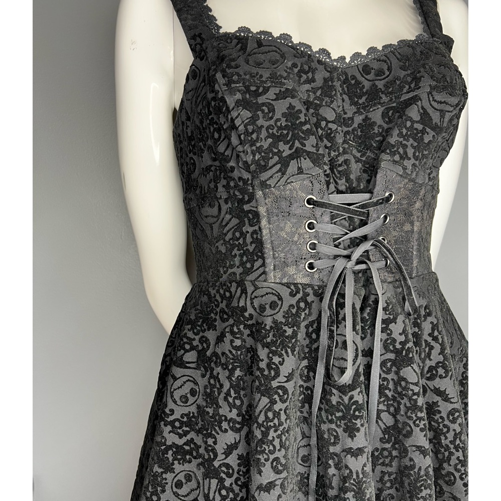 Disney Nightmare Before Christmas : velvet flocked corset detail dress - Picture 2 of 13